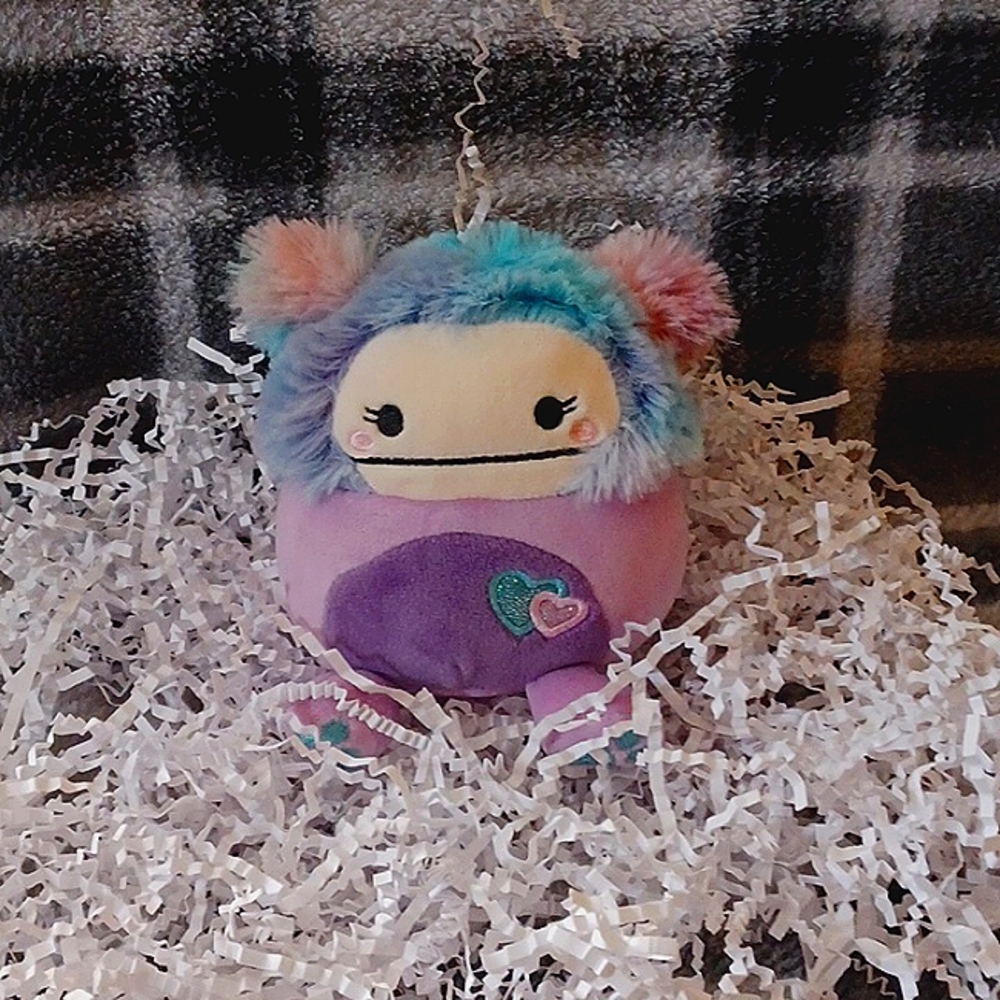 NWT "Eden" the V-Day Bigfoot Squishmallows!